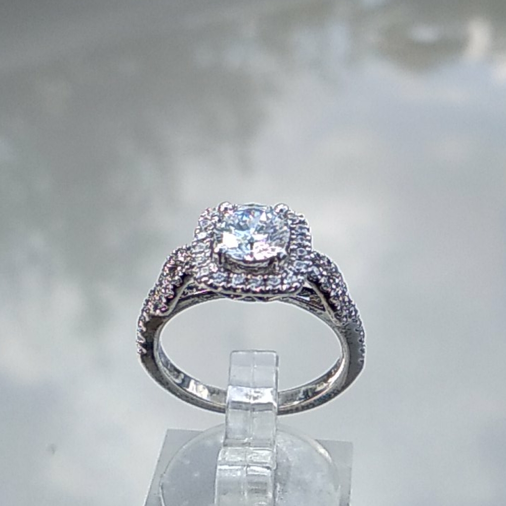 New 1.90 ctw halo engagement ring
